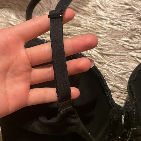 VICTORIA’S Secret Black Padded Underwire Bra sz 34DD - Picture 7 of 9